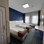 Hotel Safir Babice