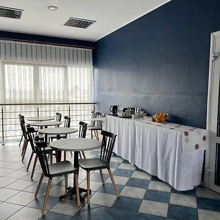 Safir Babice Hotel *