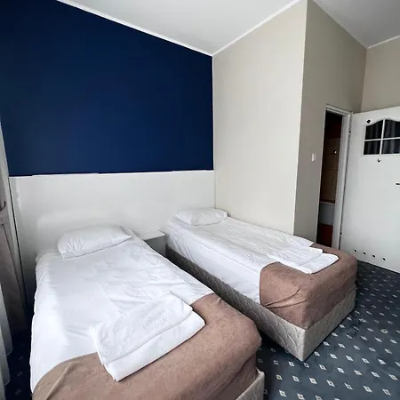 Safir Babice Отель