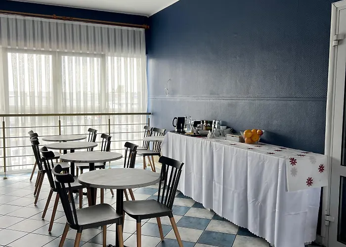 Hotel Safir Babice *